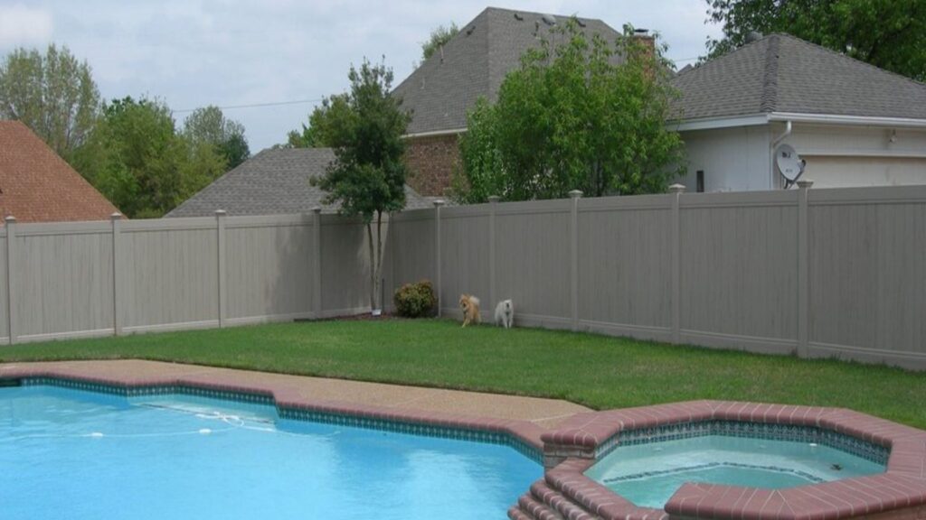 fence around pool