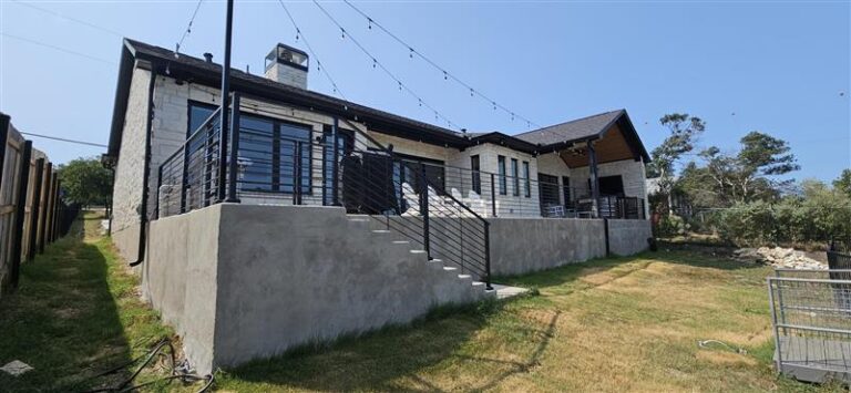 Custom-Black-W_I-Rail-with-Wire-and-Handrail