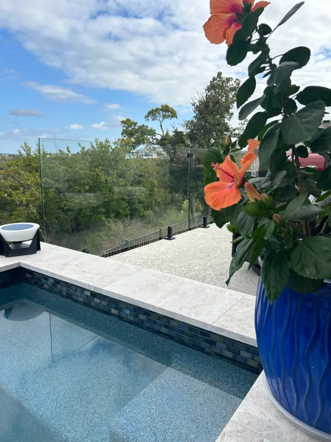 42IN Glass Railing - Pool